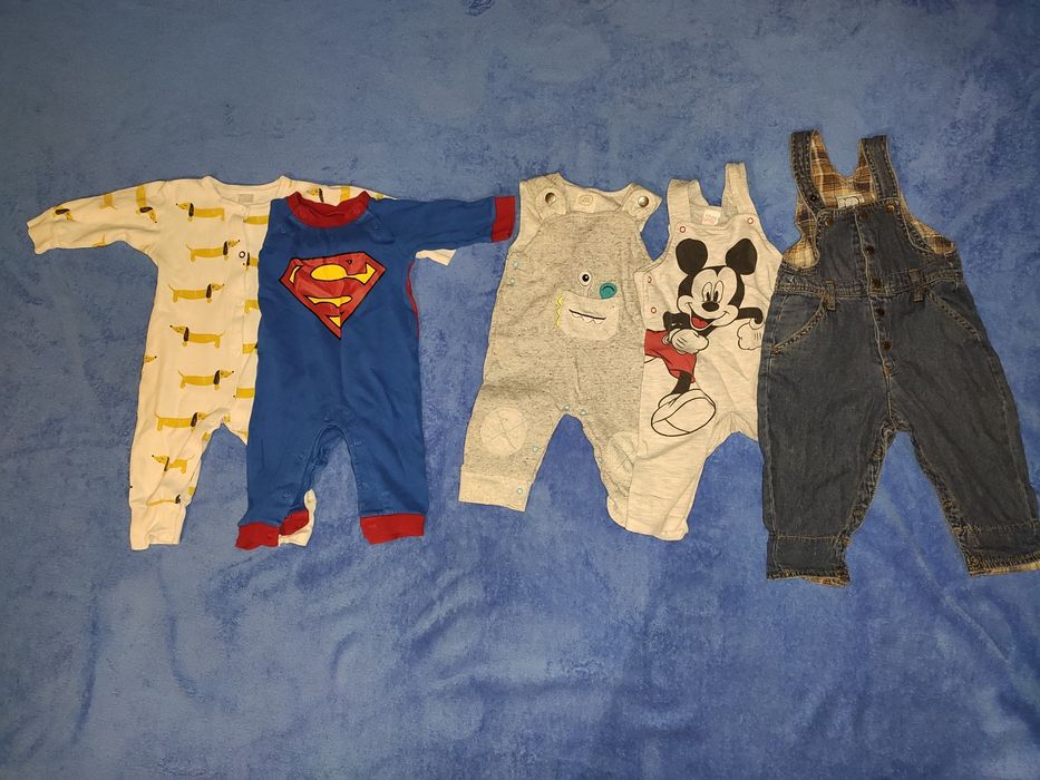 Paka ubrań dla chłopca rozmiar 68 (ok.90sztuk)