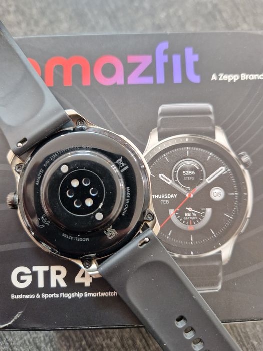smartwatch amazfit gtr 4 preto
Relógio em