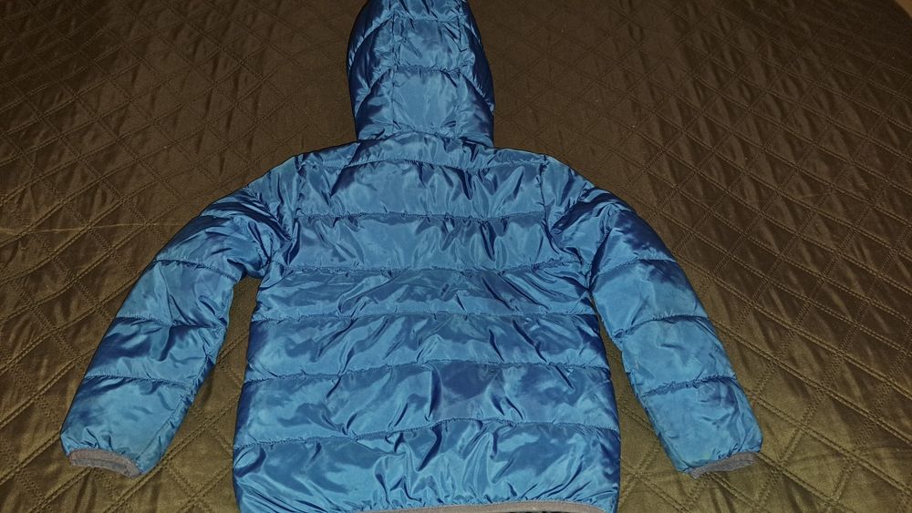 Kurtka chłopięca rozmiar 122 cm.