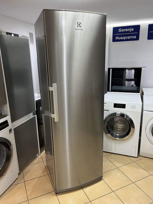 *Zamrażarka**noFrost*Zamrażarka do Gastronomii*