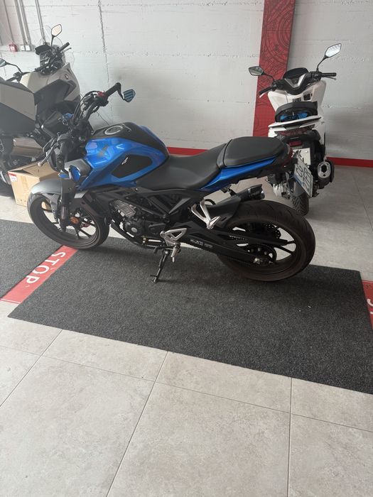 CB125R de 2026 Apenas 4 mil km!