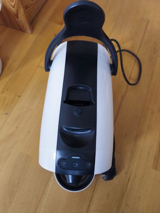 Ekspres kapsułkowy Tchibo Caffisimo Pure White