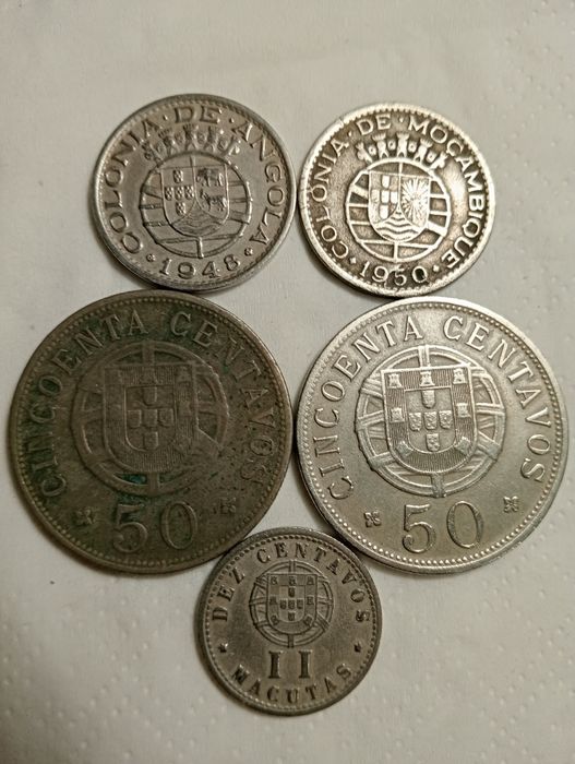 Lote Moedas Ultramar (2)
