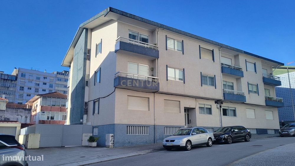 Oportunidade Imperdível  Armazém Comercial em Localização Premium!