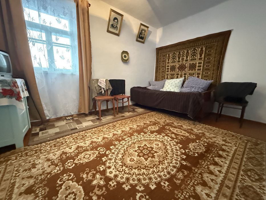 Продаж добротного цегляного будинку