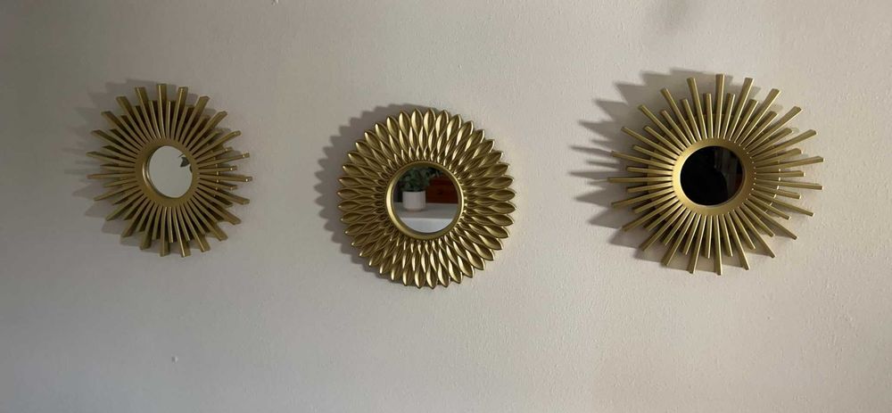 Dekoracja zestaw 3 luster w złotych ramkach do domu na ścianę