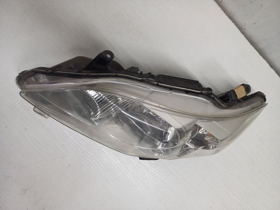 Фара Toyota Corolla 150 левая рестайлинг