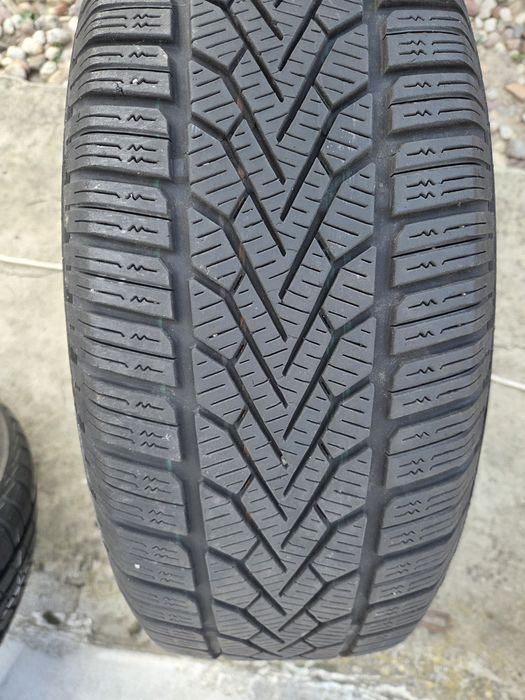 Opony zimowe 215/65/r16