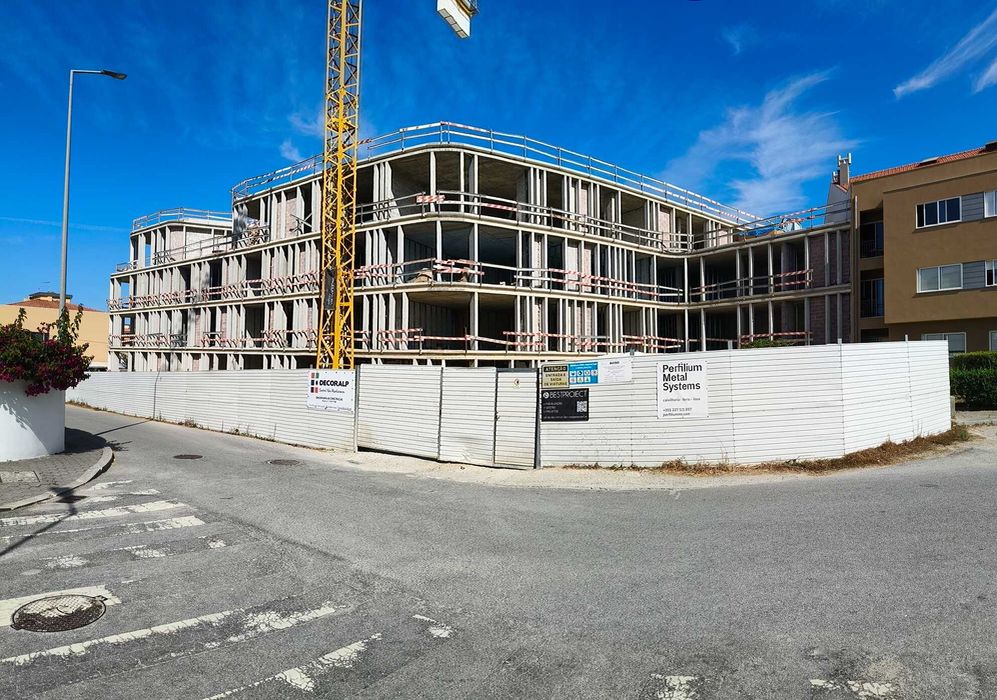 “Apartamentos de Luxo a 300m da Praia | EMIRATI Residence”