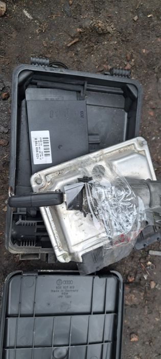 Єбу мозги блок управління двигуном 1.9 awx шкода суперб пасат superb
