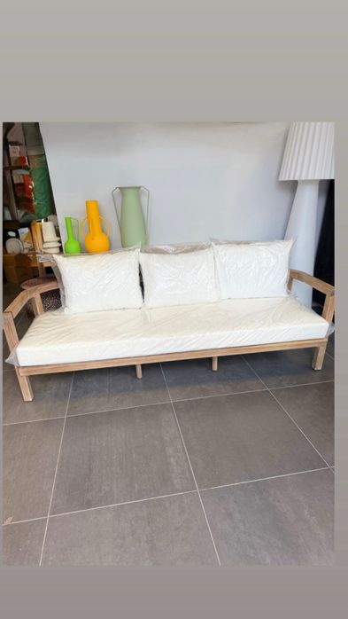 Sofa ogrodowa z drewna akacjowego Erica (3-osobowa)