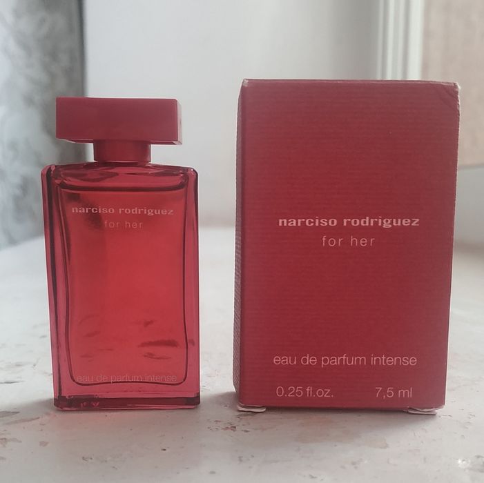 Izia, Sisley, Clean reserve, Iris absolu, Lancome, Juliette has a gun, Bvlgari