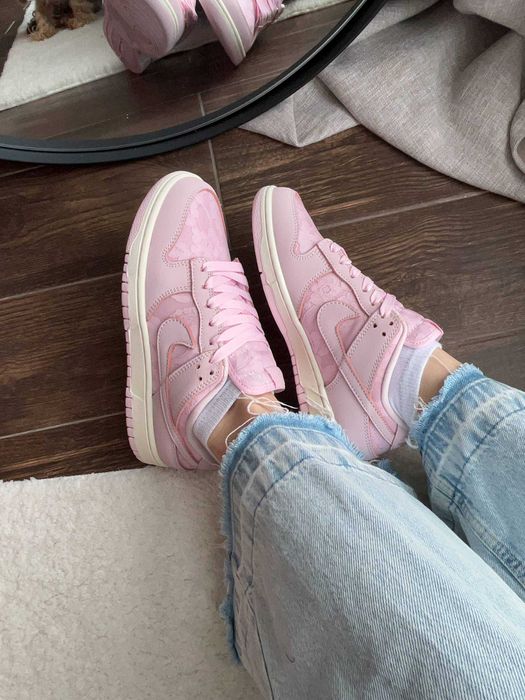Женские кроссовки Nike Dunk Low Lace Pack Regal Pink 36-41 Хит Весны!