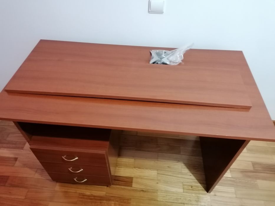 Study Desk64729956416643124