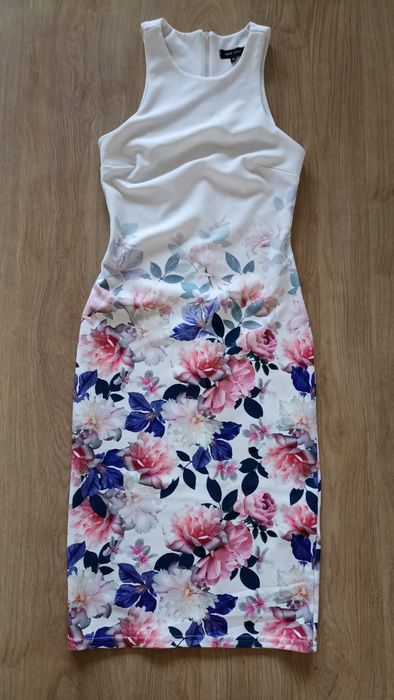 Kwiecista letnia sukienka New Look rozmiar XXS