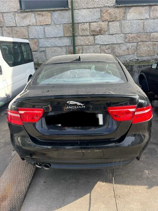 Jaguar XE 2.0 Para peças