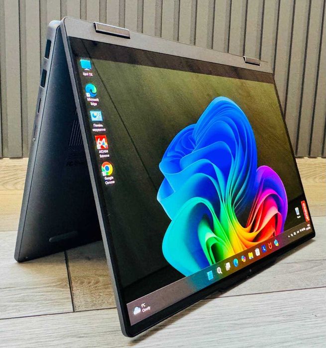 Ноутбук Lenovo IdeaPad 5 2-in-1 14Q8X9 OLED 14" Snapdragon X Plus