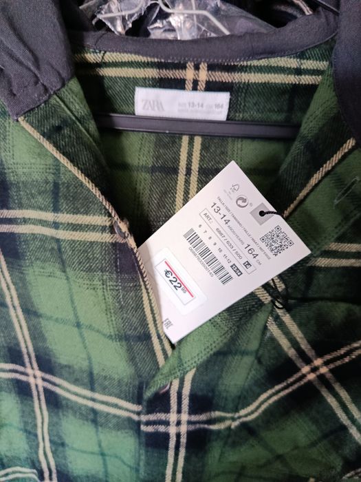 Casaco/ camisa com capuz Zara