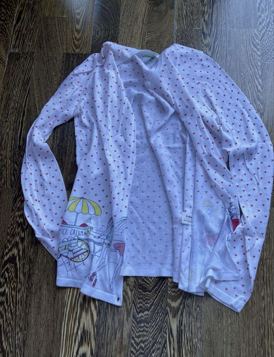 Benetton sweter z serduszkami 160 cm