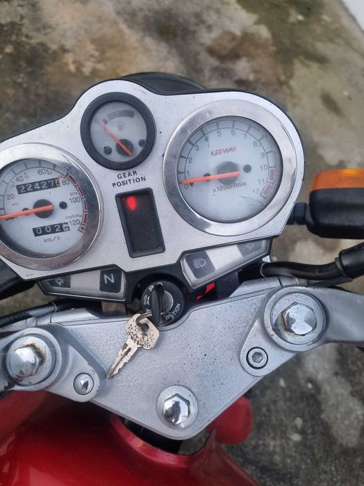 Vendo keeway de 2004 1.000