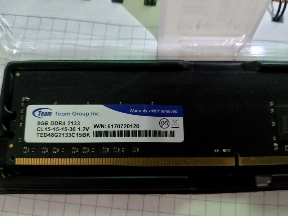 память ddr4 8gb 2113 team group 1планка (комиссия олх добавлена)