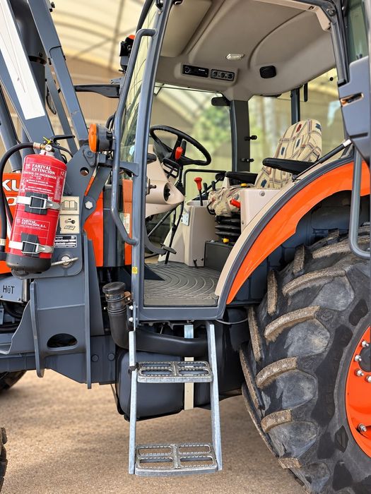 Trator Kubota 6060