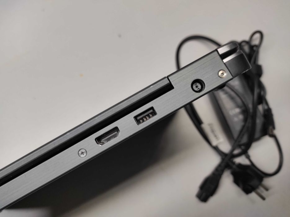 Dell Latitude E7440 Intel i5 4300U 12GB RAM SSD 240GB