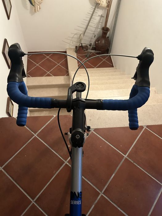 Vendo bicicleta Trek de estrada