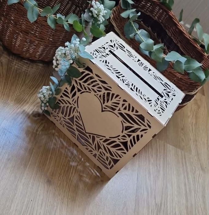 Drewniane Pudełko na Koperty Ślubne – Ażurowe z Sercem / Boho / Rustykalne