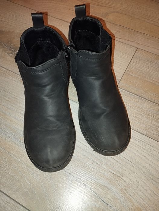 Sztyblety z imitacji skóry r.32