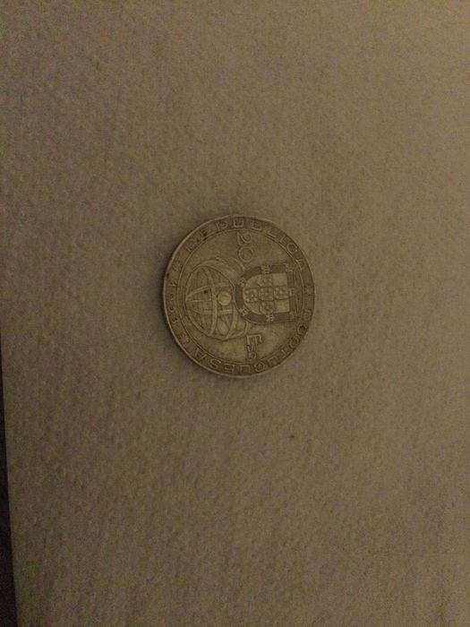 Moedas antigas em bom estado