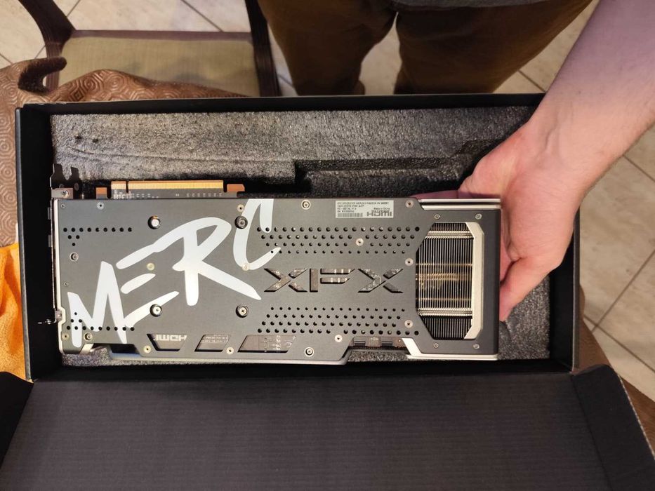 VENDO: AMD Radeon RX 6800 XT XFX — Estado Impecável + Benchmarks Provados