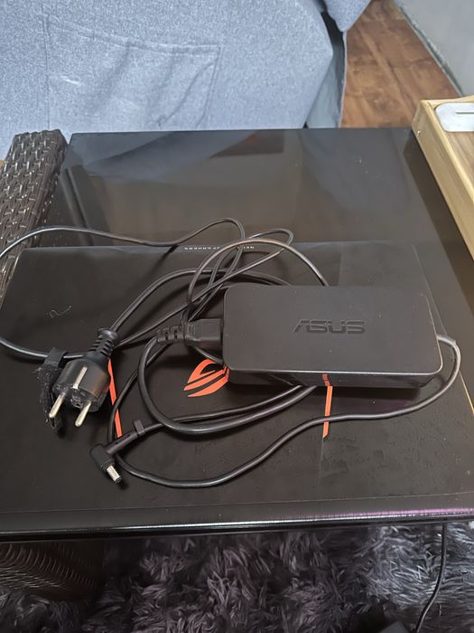 Laptop asus strix GL553VD 15,6”