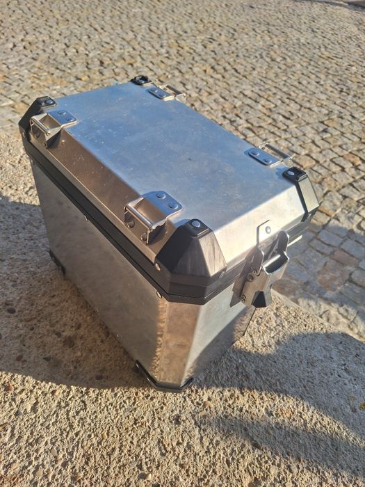 Mala lateral direita bmw  e suportes