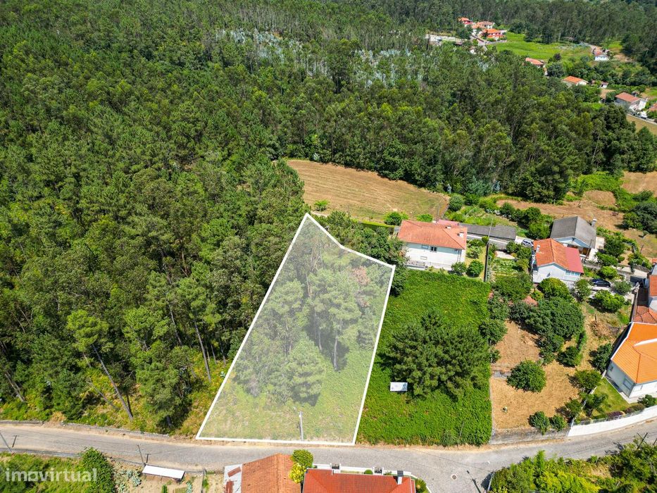 Terreno  construção com 899m2 em Alheira  - Barcelos — Alheira E Igreja Nova, Braga