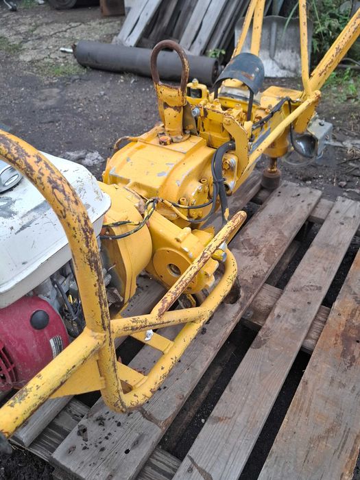 Zakrętarka kolejowa Geismar TPAS 200