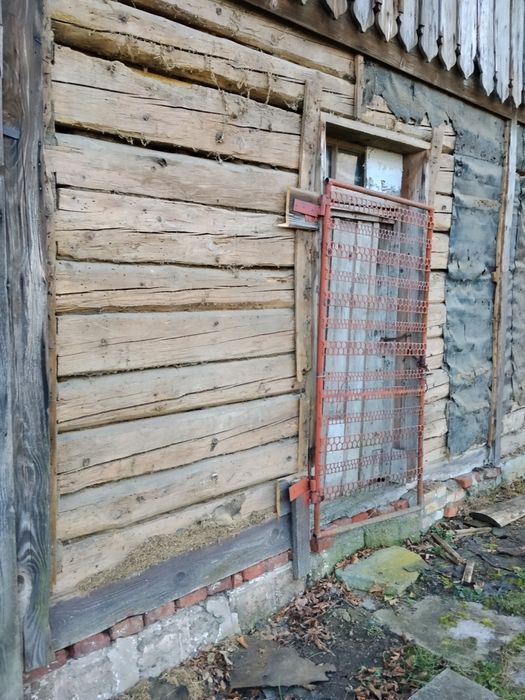 Dom do rozbiórki belki