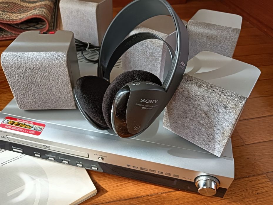 Colunas LG Model LHS-D6230T