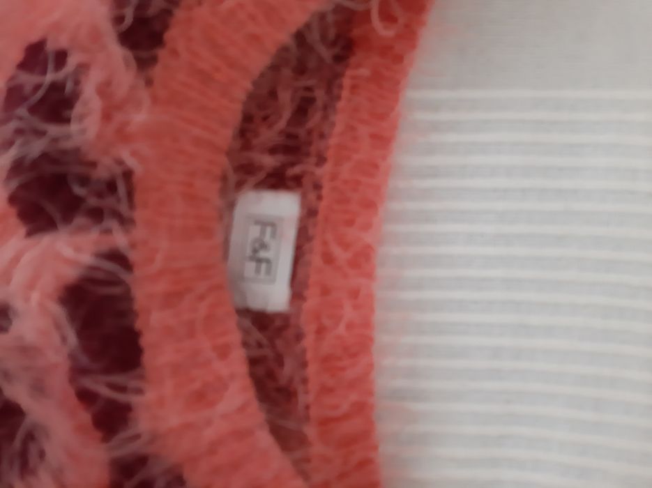 Sweter kudłaty w panterkę