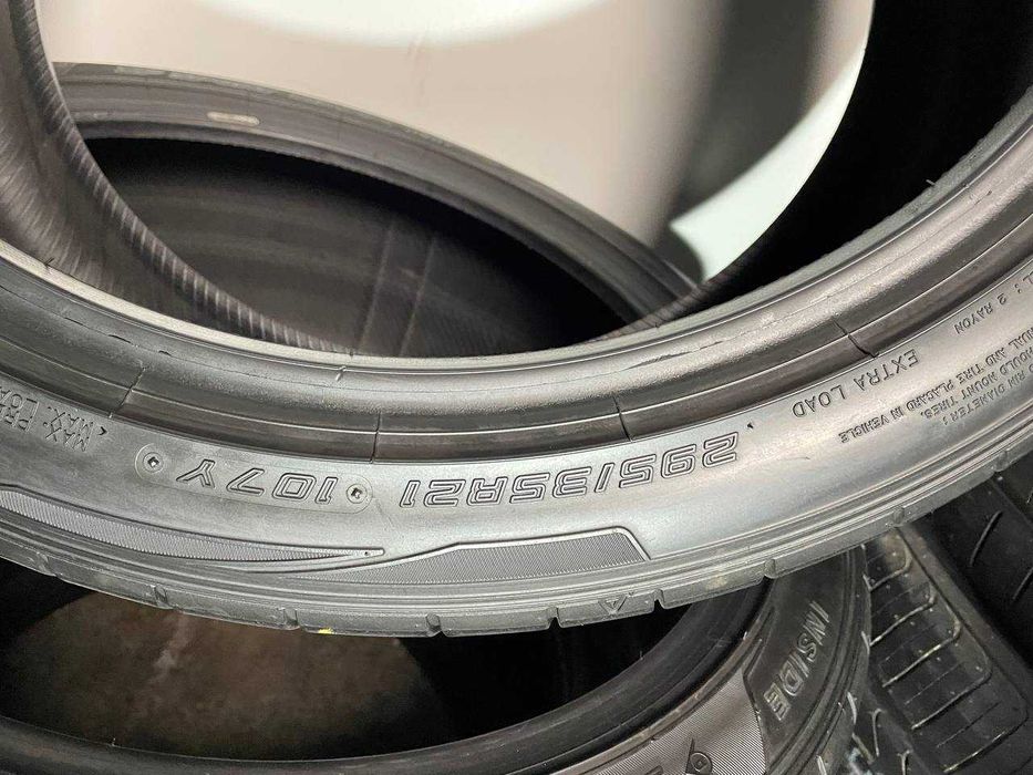 Пара/шт літніх шин 295/35 R21 107Y Dunlop SP Sport Maxx 050+