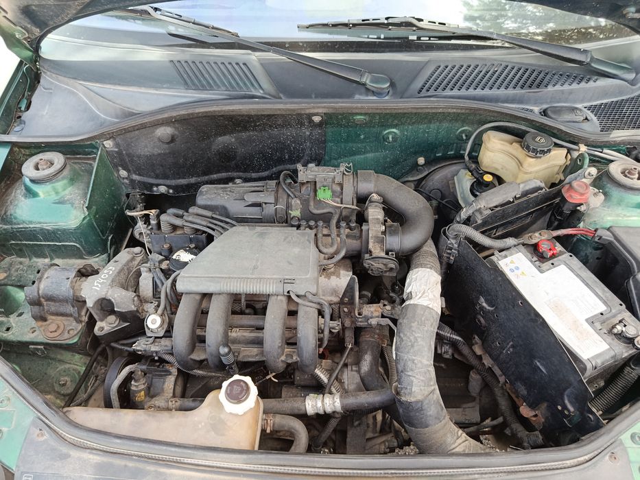 Renault Clio 1.2 impecável