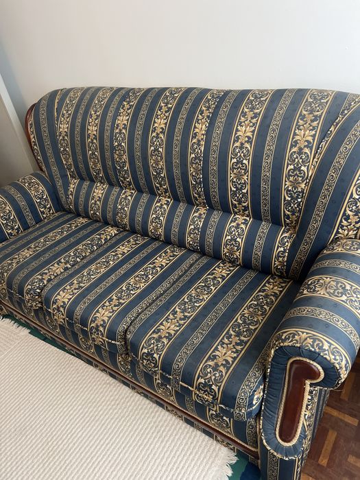 Conjunto de 3 sofás com cama