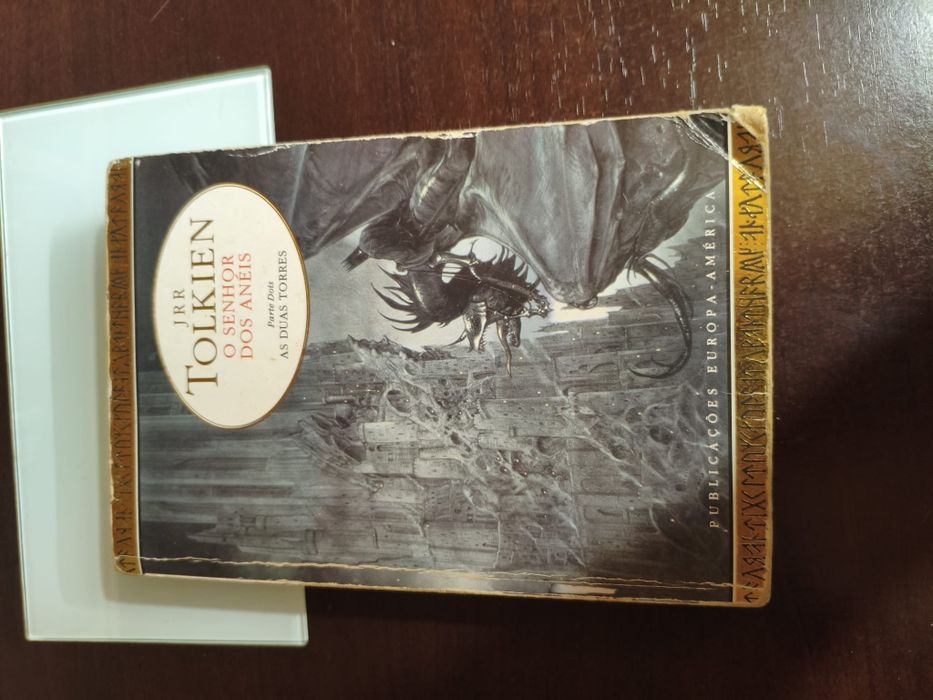 O senhor dos aneis as duas torres de J.R.R.Tolkien