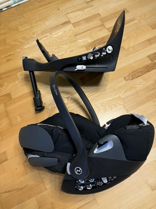 Автокрісло Cybex cloud z + база