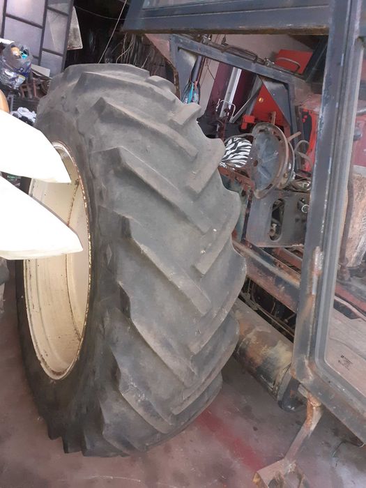 Opona 16.9/34 Goodyear 50% bieżnika Alliance 420/85/34(16.9) Felga 34