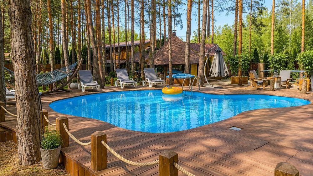 Басейн с підігрівом. Чан баня лес сапы каяки река. Подобова оренда. Есть все.