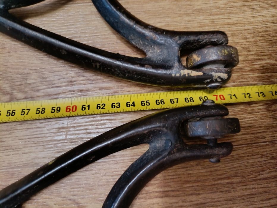 Ножки от швейной машины . Ноги для мангала