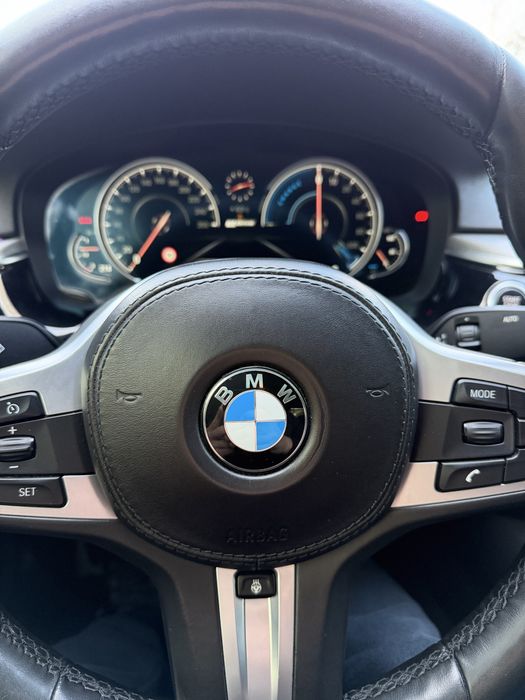 BMW 530e гібрид