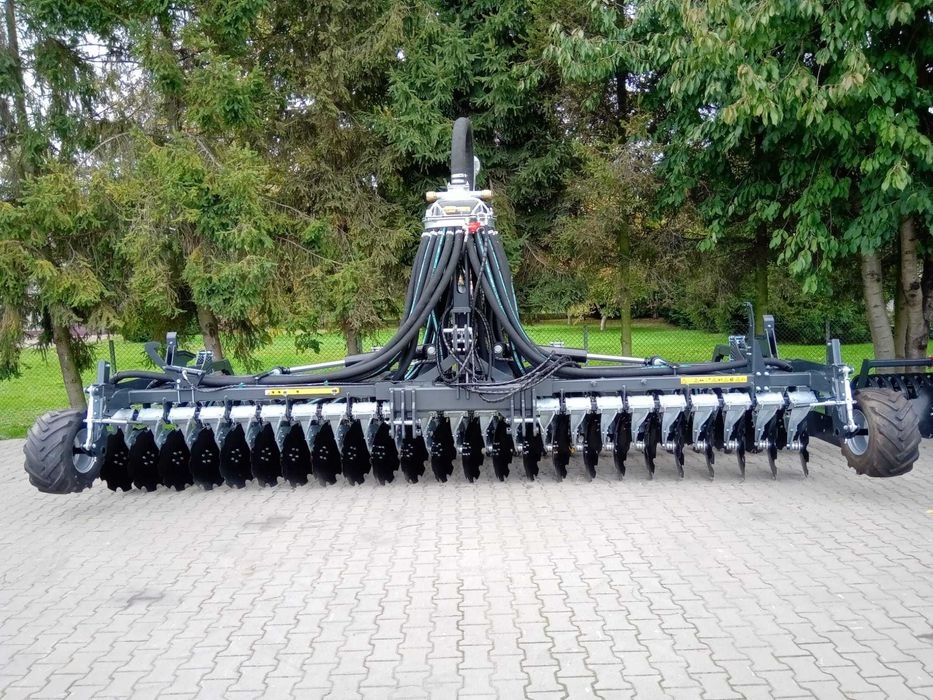 Aplikator do gnojowicy AGROLAND TSG