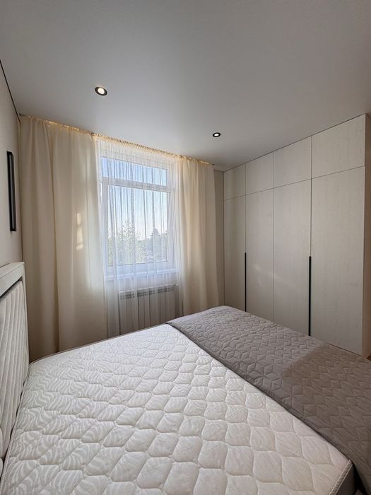 Продаж однокімнатної квартири з диваном| Центр | Однушка | 1,5 к |